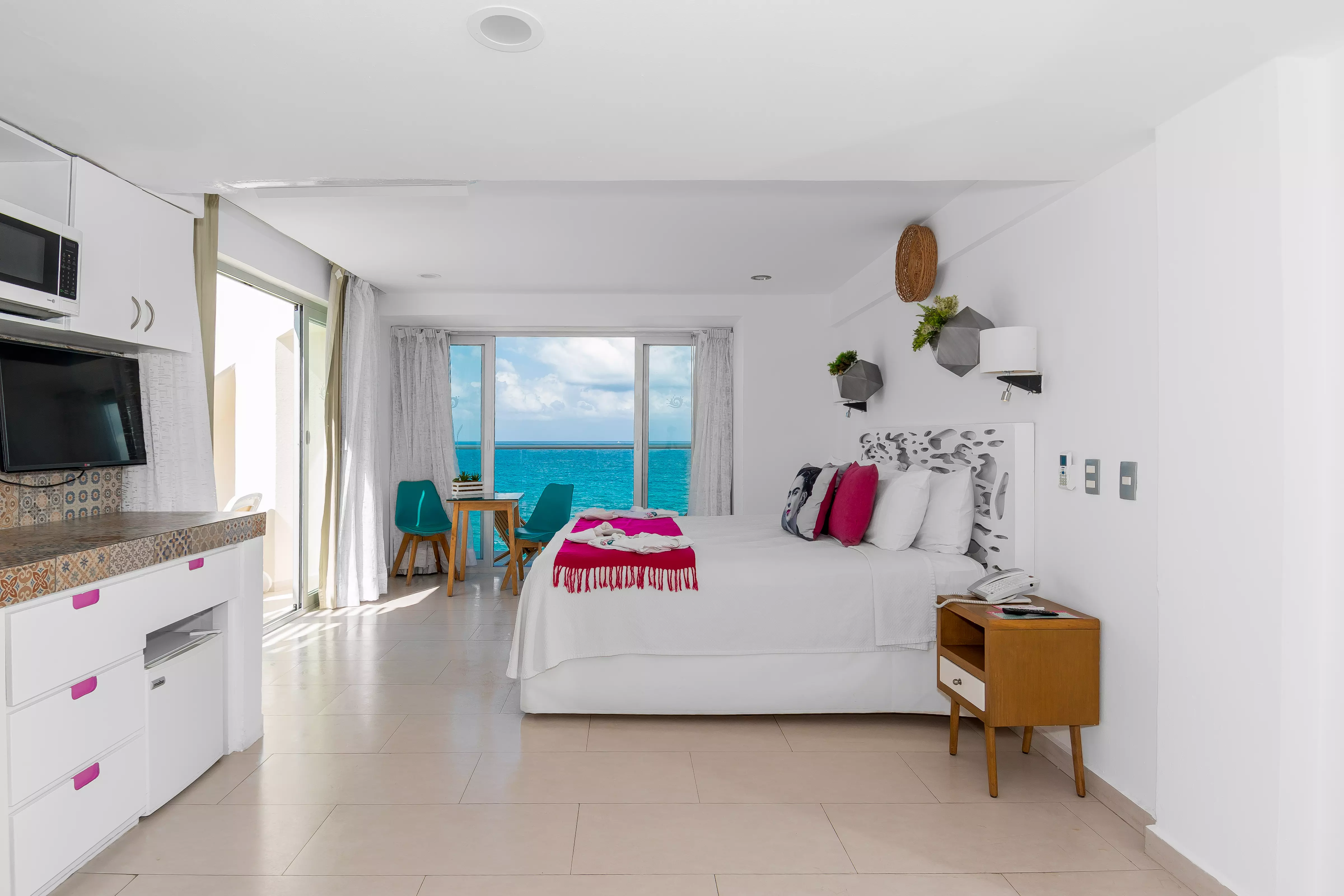 Honeymoon Jacuzzi Ocean View Suite Honeymoon Jacuzzi Ocean View Suite